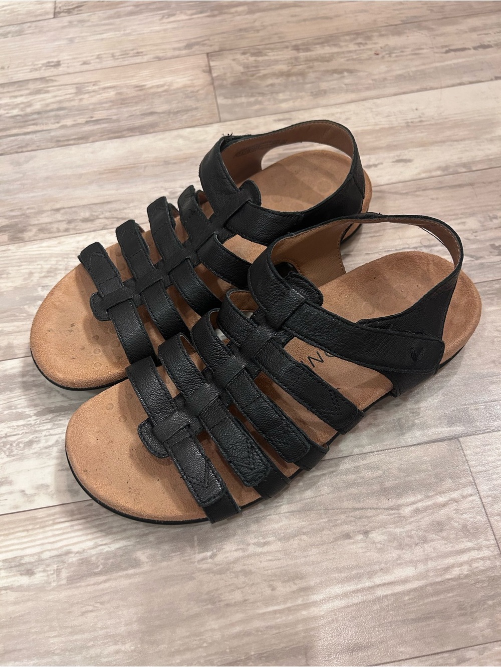 Vionic Harissa Black Leather Open-Toe Velcro Closure Size 7